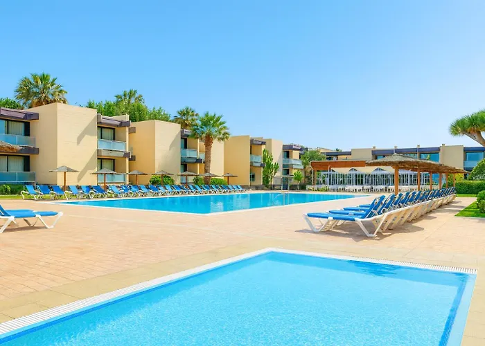 Paraísos Perdidos, Relax En Complejo Con Piscina