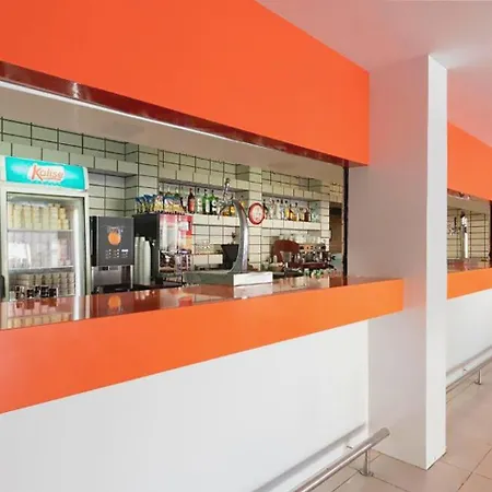 Paraísos Perdidos, Relax En Complejo Con Piscina Costa Del Silencio